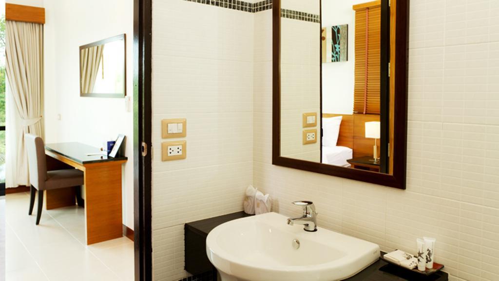 Khaolak Blue Lagoon Resort - Sha Extra Plus เขาหลัก ห้อง รูปภาพ